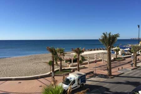 푸엔히롤라 Espectacular 1ª Linea De Playa...Te Enamoraras!!! 아파트 외부 사진